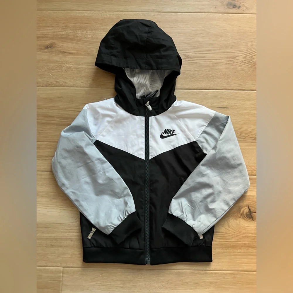 Kids Nike Windbreaker - Picture 1 of 3